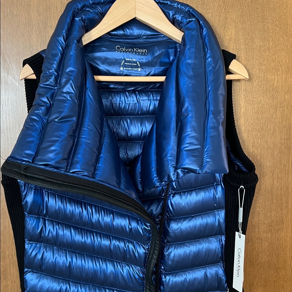 NWT Calvin Klein Performance Metallic Blue Dawn Fill Long Puffer Vest Size Large